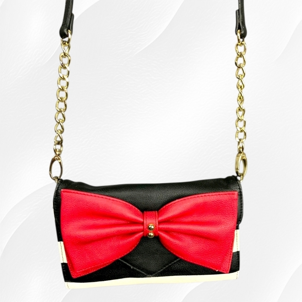 Betsey Johnson Y2K Bow Crossbody Wallet on Chain Black Red